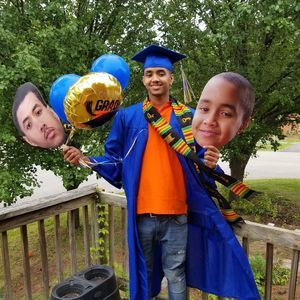 Meet your Posher, Shai